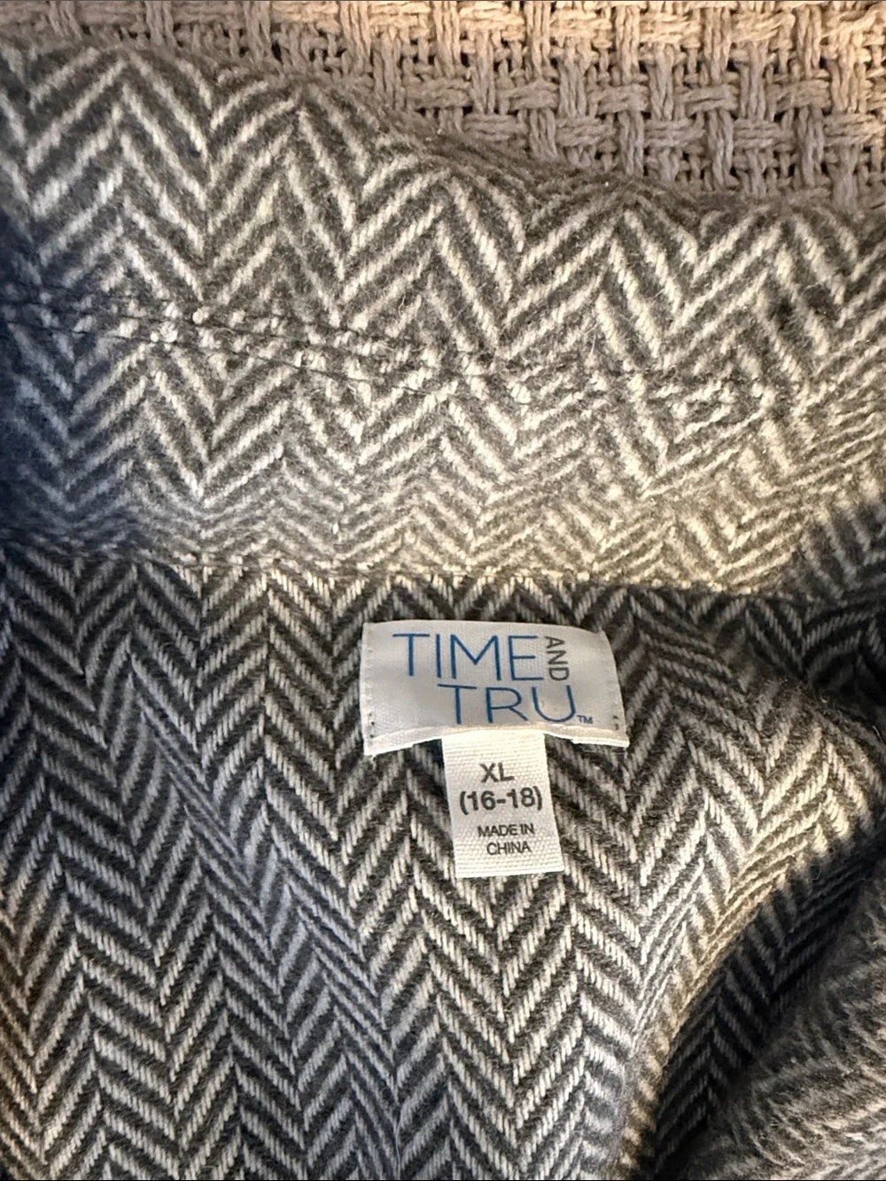 Time and Tru Gray Herringbone shacket